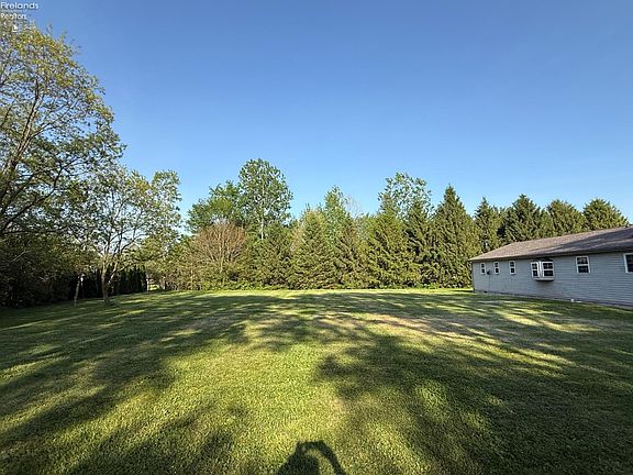 3rd image of 704 County Road 126
