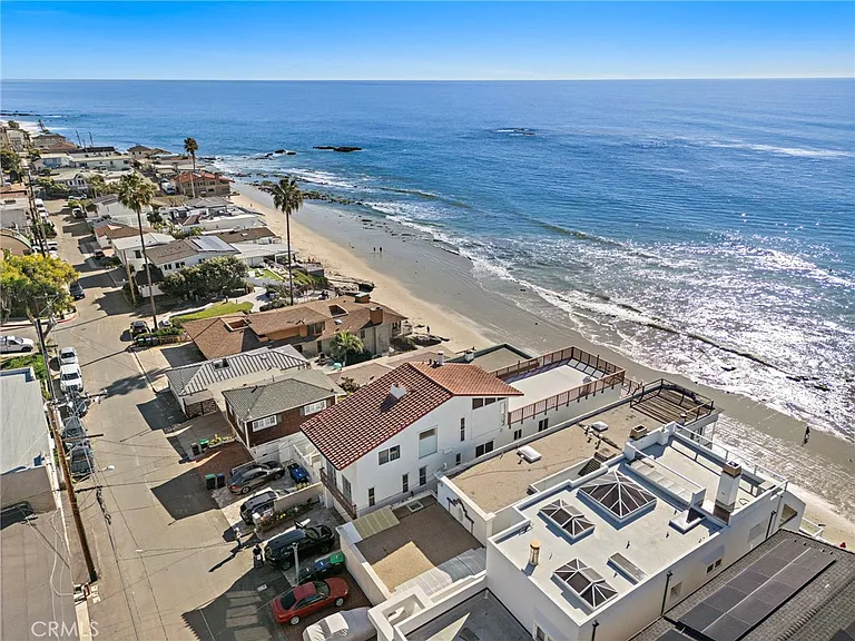 1045 Gaviota Dr #B — Photo 22