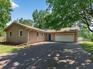 3240 Niagara Ln N, Plymouth, MN 55447