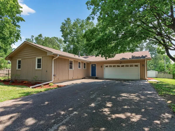 3240 Niagara Ln N, Plymouth, MN 55447
