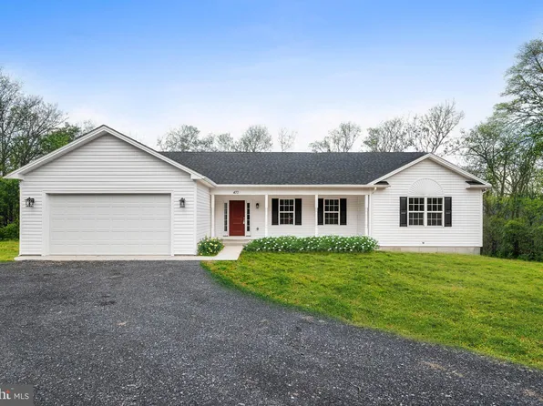 477 N Timber Ridge Rd, Cross Junction, VA 22625