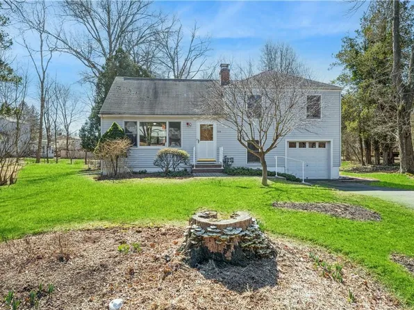 226 Townline Road, Pearl River, NY 10965