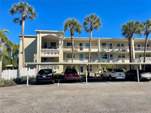 920 Virginia St APT 303, Dunedin, FL 34698
