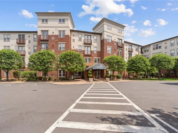 1000 Providence Pl APT 162, Providence, RI 02903