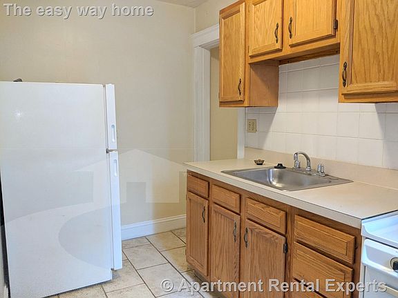 4th image of 5 Wendell St APT 7B