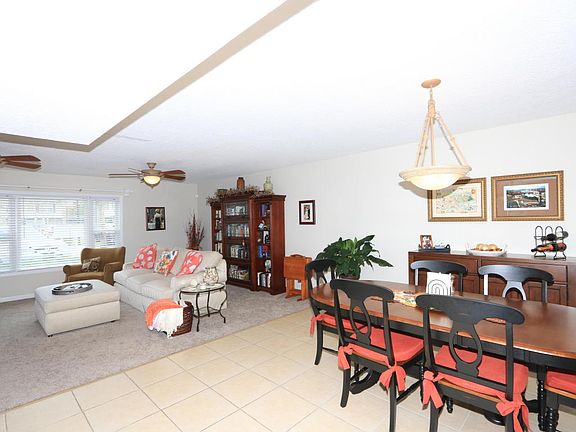 4th image of 695 A1a N Unit 85