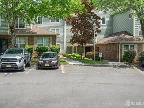 6142 Cedar Ct, Monmouth Junction, NJ 08852