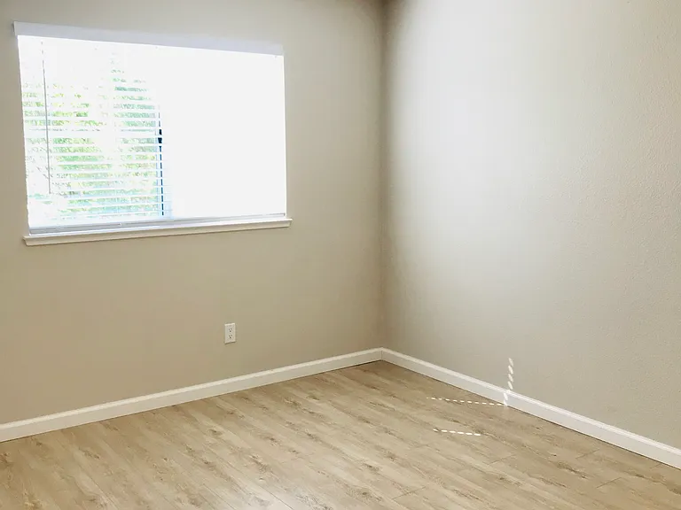 Bedroom 1 - 2