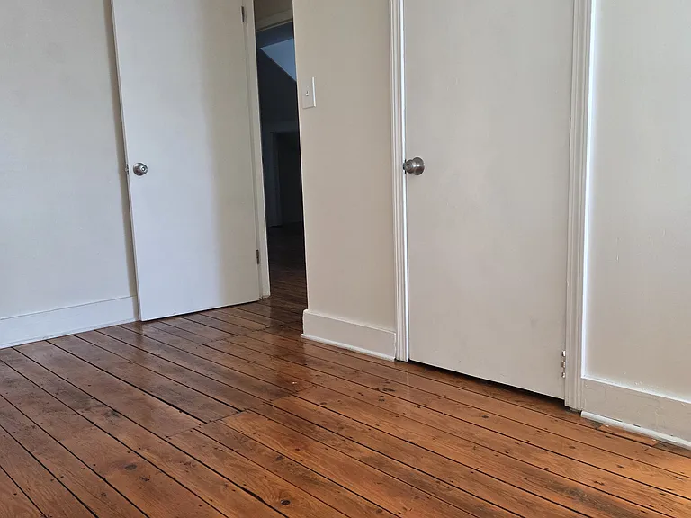 60 Vinton St #3 — Photo 3