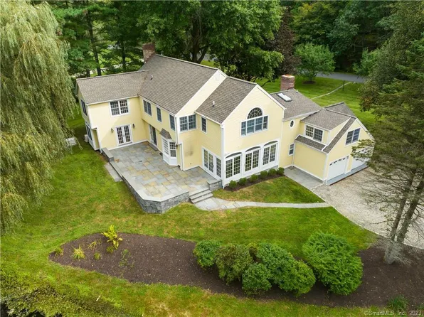 15 Walnut Place, Wilton, CT 06897