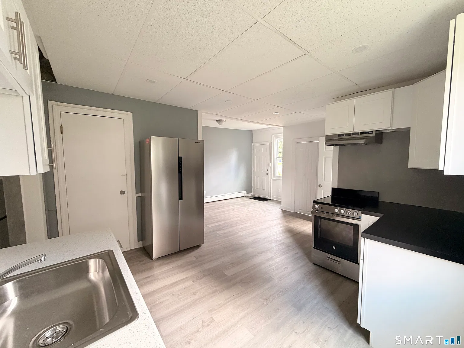 2 bed, 1.0 bath, 1200 sqft, $2,100 — Photo 4