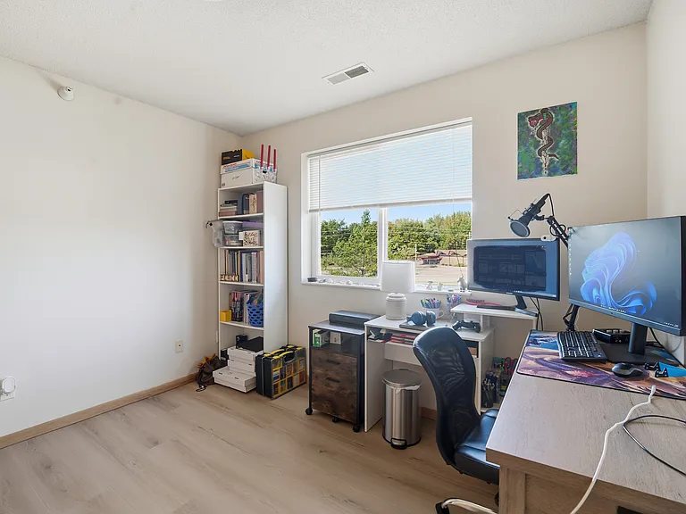 Campus Court Condos — Photo 7