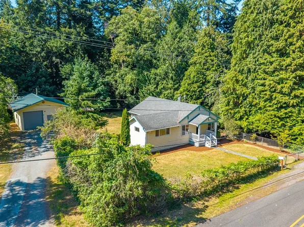 6350 Brighton Beach Road, Clinton, WA 98236