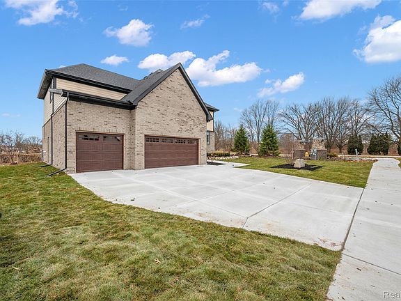 2nd image of 29700 Red Fox Ln