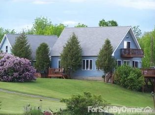 39 Longmeadow Camp Rd, Grand Isle, VT 05458