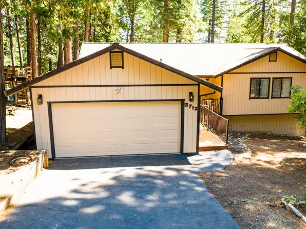 3712 Garnet Rd, Pollock Pines, CA 95726