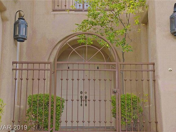 3rd image of 11339 La Madre Ridge Dr