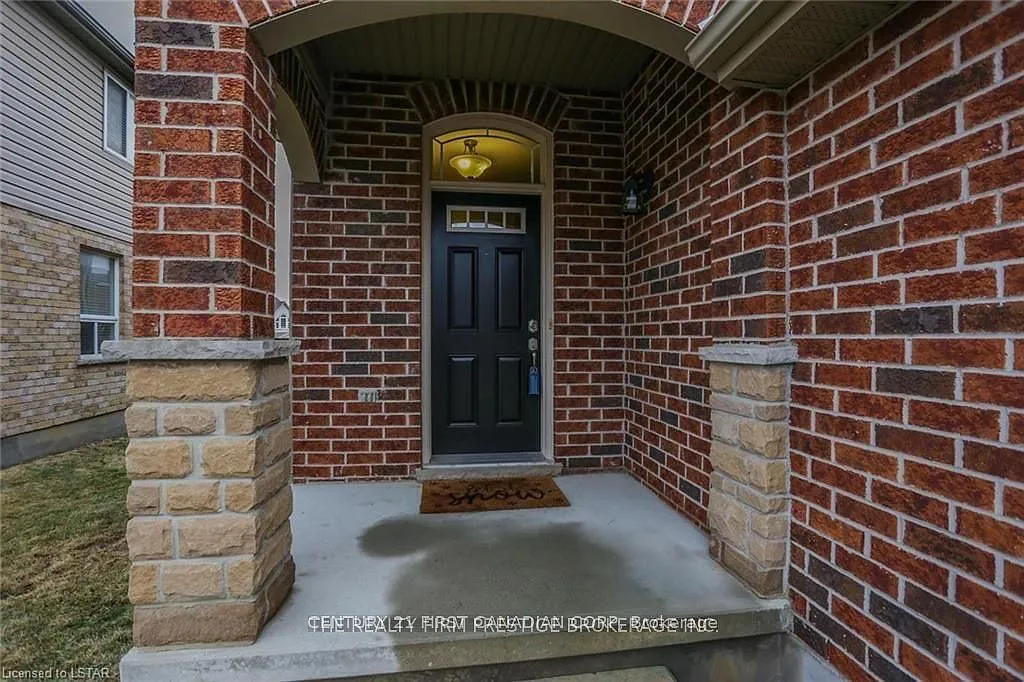 3 bed, $2,599 — Photo 3
