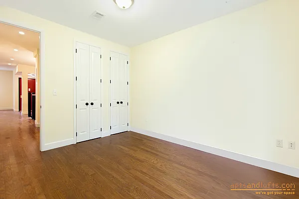 Rented by aptsandlofts.com | media 14