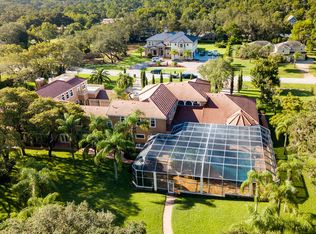 559 Austin Dr, Tarpon Springs, FL 34688