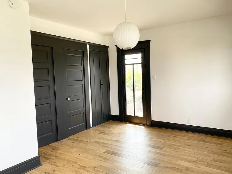 1548 W 48th St — Photo 26