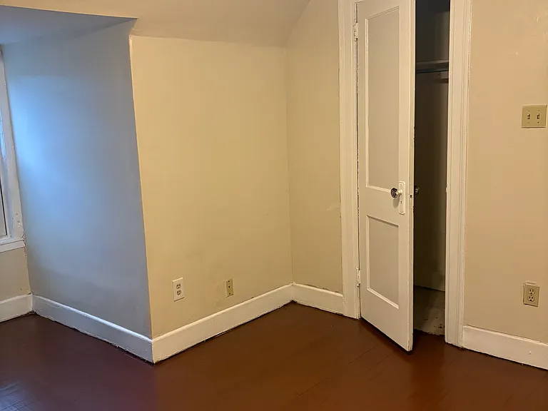 356 Westervelt Ave #2 — Photo 6