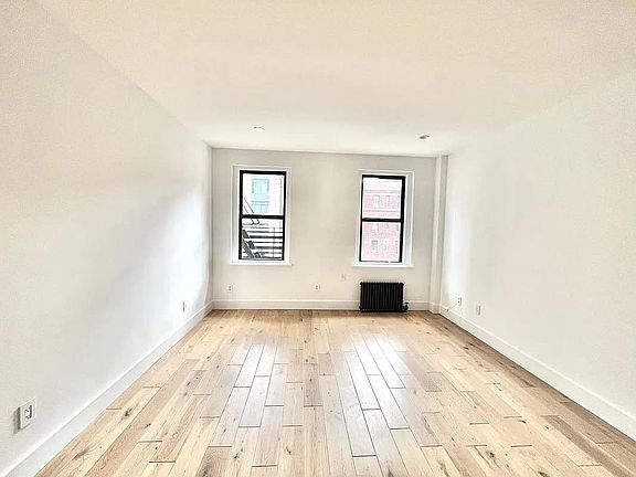 5th image of 361 E 50th St APT 2C