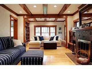 486 Beech St photo 1