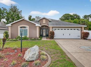 11637 Lake Dr, Leesburg, FL 34788