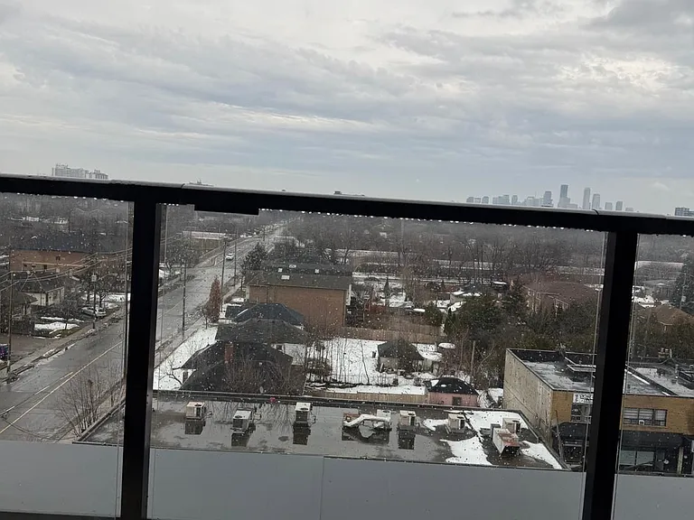 556 Marlee Ave #814 — Photo 6