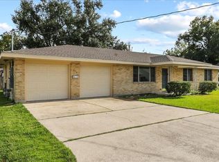 572 Clayton Dr, Norco, LA 70079
