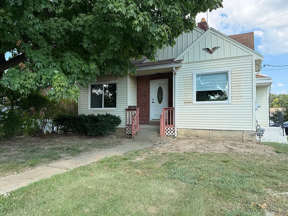 9390 Blue Ash Rd