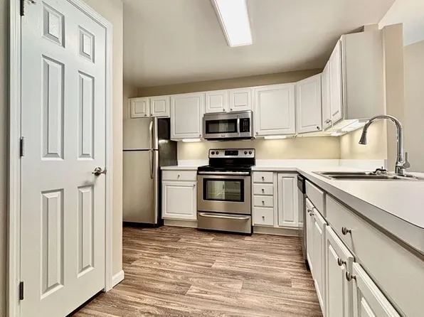 290 Gethings Cir #290, Battle Creek, MI 49015