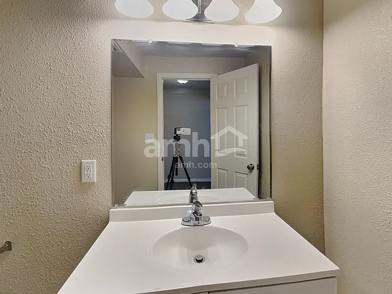 3009 Armadillo Ct — Photo 14