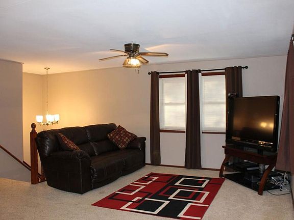 2nd image of 440 30th Ave N