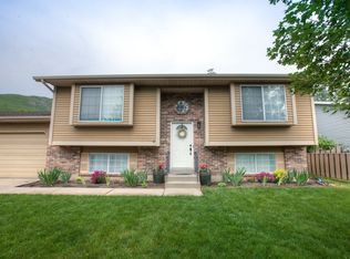 865 S 50 E, Farmington, UT 84025