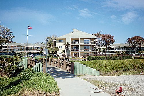 1st image of 570 Ebbtide Cir