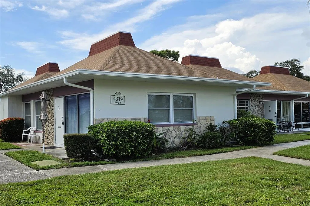 2 bed, 1.5 bath, 768 sqft, $1,250 — Photo 3