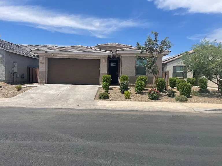 16820 W Echo Ln — Photo 4