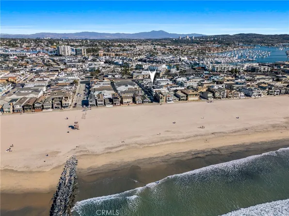 114 27th St, Newport Beach, CA 92663