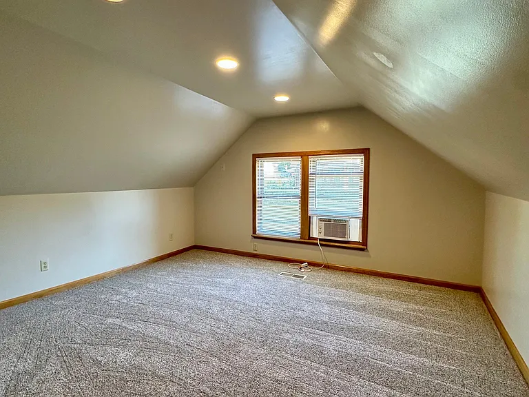 2944 Arbor St — Photo 11