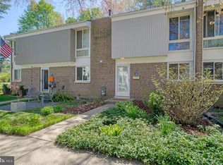 1713 Wainwright Dr, Herndon, VA 20190