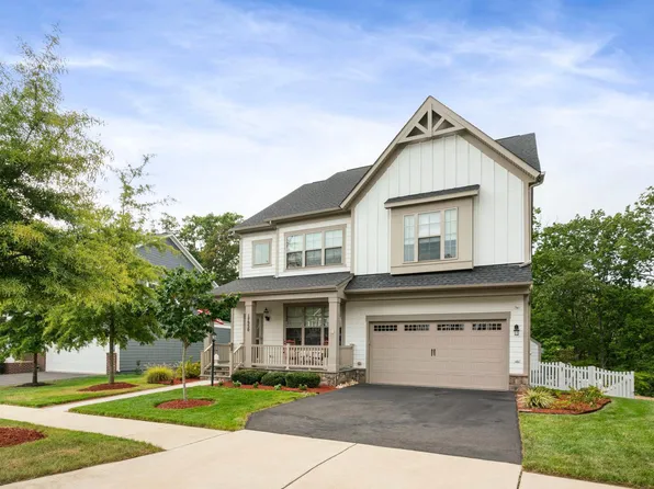 17930 Woods View Dr, Dumfries, VA 22026