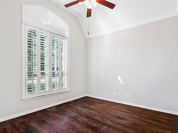 4th image of 3409 Beaver Creek Ln