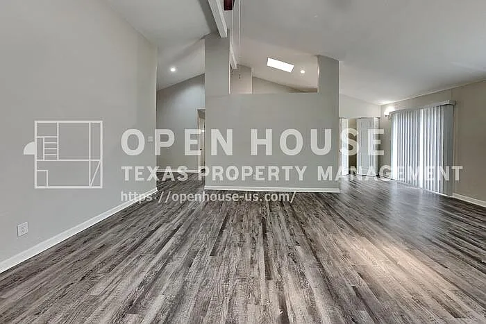 3737 Whitefern Dr — Photo 3