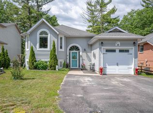 48 Wesley Ave, Wasaga Beach, ON L9Z 1C8