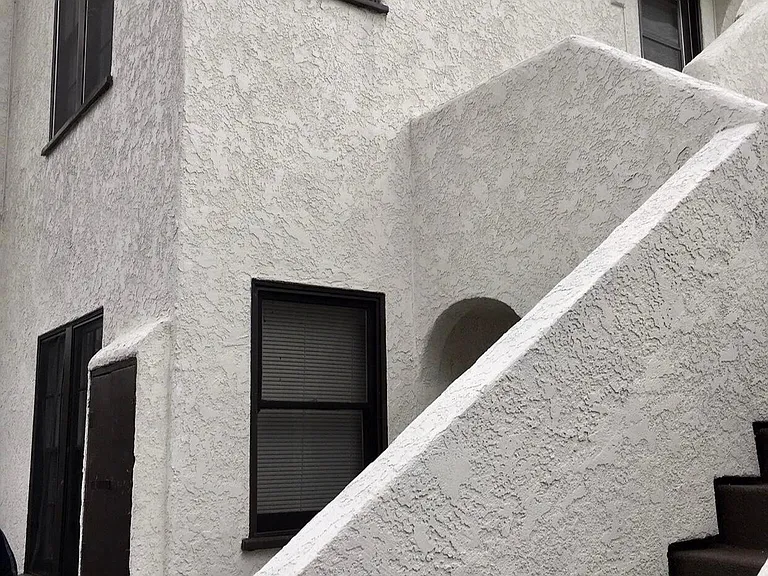 1882 Oregon Ave — Photo 11