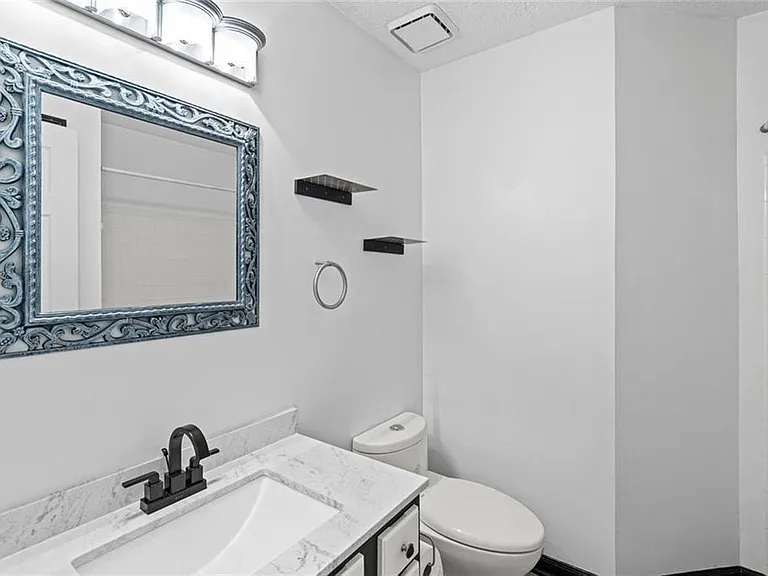 4240 Sugar Mill Dr — Photo 19