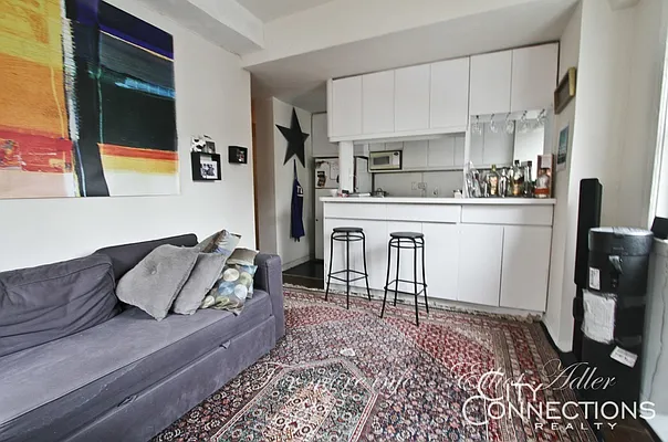 Rented by City Connections Realty | media 6