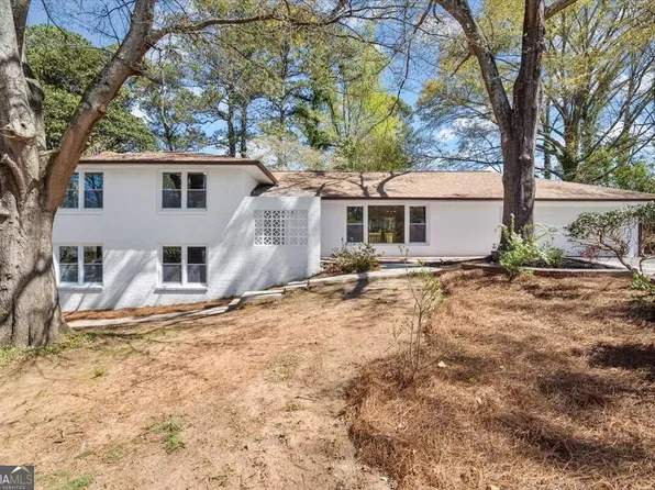 1367 N Hicks Cir NW, Conyers, GA 30012